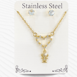 Juego de collar y aretes dorados con detalles de cristal en acero inoxidable forma de corazón y dije de niña, El juego de collar y aretes de moda para mujer es un accesorio esencial que puede transformar cualquier atuendo. Este tipo de conjunto no solo añade un toque de elegancia y sofisticación, sino que también permite expresar el estilo personal de quien lo lleva.