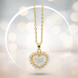 Corazón de acero inoxidable con perlas