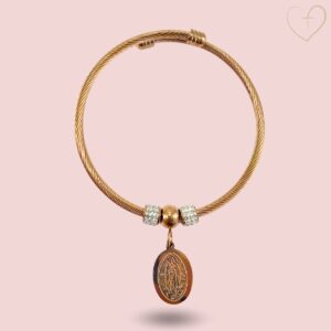 Pulsera ajustable con dije de la Virgen de Guadalupe en acero inoxidable.