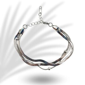 Pulsera ajustable 3 hilos en acero inoxidable - Las pulseras de acero inoxidable se han convertido en un accesorio de moda imprescindible en la actualidad. Su popularidad se debe a varias razones, entre las cuales destacan su durabilidad, resistencia al desgaste y, por supuesto, su apariencia elegante y moderna..