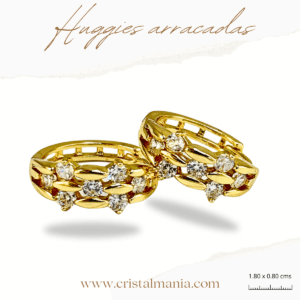 Aretes huggies de moda 2024 - 2025. Arracadas huggies doradas con cristales 1.80 x 0.80 cms.