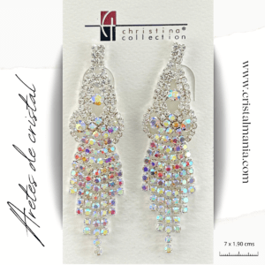 Aretes de noche plateados con cristal blanco y tornasol 7 x 1.90 cms. Los aretes de noche con cristales son una elección elegante y sofisticada para cualquier ocasión especial. Estos accesorios son perfectos para agregar un toque de brillo y glamour a tu atuendo nocturno, ya sea una cena formal, una fiesta o un evento social