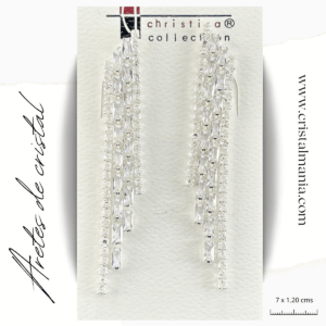 Aretes de noche plateados con cristal blanco 7 x 1.20 cms. Elegir los aretes adecuados puede transformar por completo tu atuendo nocturno, añadiendo un toque de sofisticación y elegancia. Al elegir tus aretes, considera el estilo de tu vestido y el peinado que llevarás para asegurarte de que todo el conjunto esté en armonía. ¡Disfruta de tu noche con el brillo perfecto!