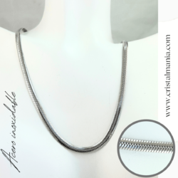 Cadena ajustable plateada en acero inoxidable. Las cadenas de acero inoxidable han ganado popularidad tanto entre hombres como mujeres debido a su durabilidad, estilo y versatilidad. Las cadenas de acero inoxidable son una excelente elección tanto por su aspecto como por su funcionalidad