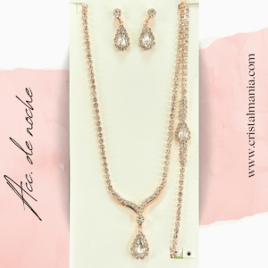 Collar, aretes y pulsera rose gold * oro rosado * dorados de cristal blanco Christina Collection. Juego de collares y aretes perfecto para acompañar un vestido de noche puede transformar completamente tu look, haciéndote destacar en cualquier evento. Accesorios de noche para tu vestido de noche.