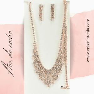 Collar, aretes y pulsera rose gold * oro rosado * de cristal blanco Christina Collection. Juego de collares y aretes perfecto para acompañar un vestido de noche puede transformar completamente tu look, haciéndote destacar en cualquier evento. Accesorios de noche para tu vestido de noche.