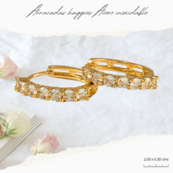 Arracadas huggies delgaditas doradas con cristales miden 2 x 0.30 cms