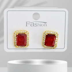 Aretes cuadrados dorados acero inoxidable con cristal rojo