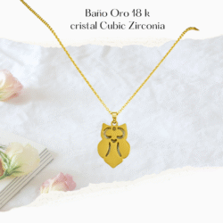 Collar baño de oro en 18 k en forma de búho. Este elegante collar es el accesorio perfecto para cualquier ocasión, ya sea una salida casual o un evento formal. Diseñado para resaltar la belleza y el estilo personal, este collar ofrece un toque de sofisticación y glamour.