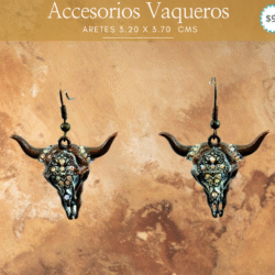 Aretes vaqueros cráneo de toro 3.20 x 3.70 cms  ✨ Aretes con alma del viejo oeste.  Resalta tu estilo con estos aretes vaqueros, ideales para mujeres con espíritu libre y auténtico. Su diseño combina el encanto rústico del estilo western con toques modernos que los hacen perfectos para cualquier ocasión. Ligeros, cómodos y llenos de personalidad, son el accesorio ideal para completar tu look boho, country o casual con un toque original.