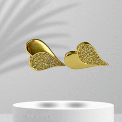 Aretes dorados de corazón con cristales de acero inoxidable