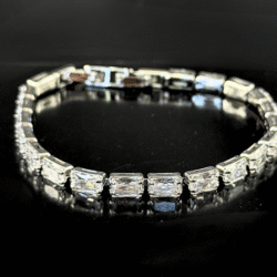 Pulsera plateada de cristal para noche