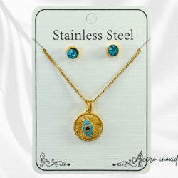 Collar y aretes adornos ojo turco en acero inoxidable 🥰 Luce collares de moda en acero inoxidable, resistentes al uso diario y con diseños que elevan cualquier outfit. Collares de acero inoxidable de moda, ideales para regalar o consentirte.