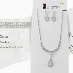 Collar y aretes plateados de cristal para vestidos de noche ✨💎 Ilumina tu look con este sofisticado set de collar y aretes de cristal, diseñado para destacar en fiestas de gala y eventos elegantes. Sus destellos refinados aportan glamour y elegancia a cada movimiento. 💠 Cristales brillantes de alta calidad ✨ Diseño elegante y atemporal 👗 Ideal para fiestas de gala, bodas y eventos formales 🎁 Perfecto para regalar o lucir en ocasiones especiales  💎✨ Haz que tu presencia brille con elegancia y distinción ✨
