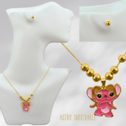 Collar y aretes de acero inoxidable con dije de "angel" novia de stitch  Es la novia e interés amoroso de Stitch (Experimento 626), a quien él llama su "boojiboo".