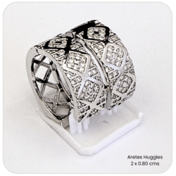 Arracadas huggies plateadas con cristales  de 2 x 0.80 cm. Arracadas Huggies elegantes para uso diario, Huggies modernos: estilo y comodidad en un solo diseño,  Huggies con brillo sofisticado arracadas huggies, aretes huggies mujer