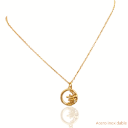 Collar de acero inoxidable con dije de sol. Dale un toque moderno a tu look con collares y aretes de acero inoxidable ✨ Elegancia que no se oxida, estilo que siempre destaca 💎