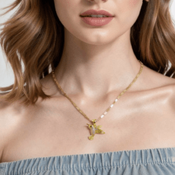 💎 “Accesorios que transmiten alegría y amor.” Dije de colibrí acero inoxidable con cristales.  “Belleza ligera, elegante y única.” Collares de acero inoxidable en forma de colibrí Collares elegantes para mujer forma de colibrí Collares dorados de acero inoxidable forma de colibrí