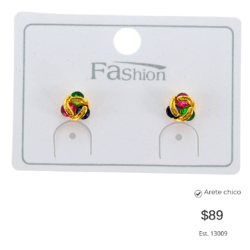 Aretes pequeños dorados con cristales de colores. Aretes pequeños de acero inoxidable, elegantes y versátiles para cualquier ocasión.