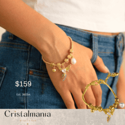  "Pulseras que realzan tu estilo."  "Diseños modernos, elegantes y perfectos para cualquier ocasión." Pulsera ajustable dorada con adornos y con un hermoso colibrí