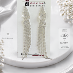 Aretes largos para mujer de cristal. Los aretes de noche ideales para eventos formales o fiestas. Aretes largos colgantes con cristales. “El toque elegante que tu outfit necesita. ”